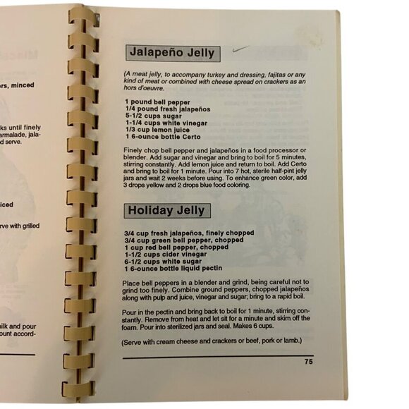 The Original Jalapeño Cookbook 1991 1st Print Steve Hodge & Company Spiral Bound - Picture 11 of 11